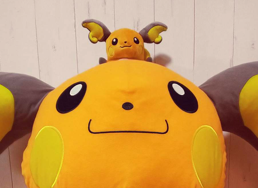Pokemon Pikachu Groß 30 cm Plüsch Schneemann Plush Go Doll Raichu Figure Pichu 